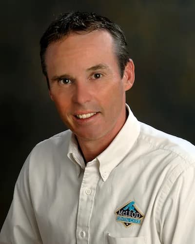 Dr. Bob MacInnis