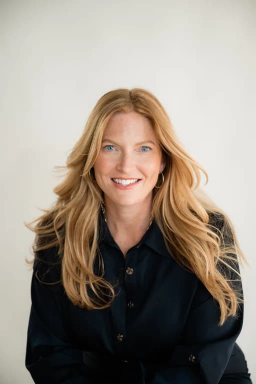 Lindsay Quinn