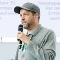Michael Schneider