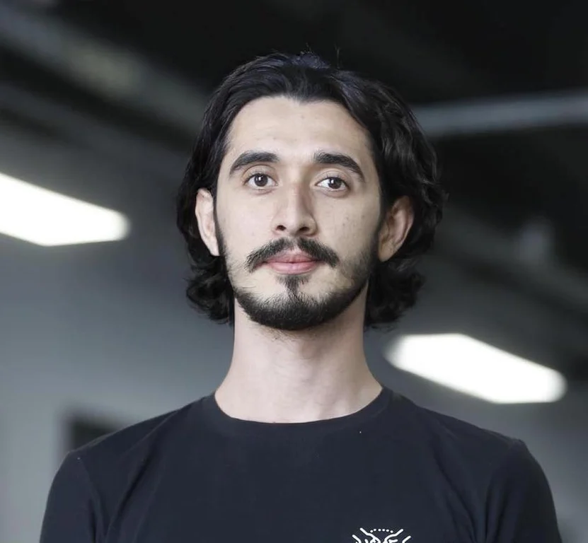 Zaur AI