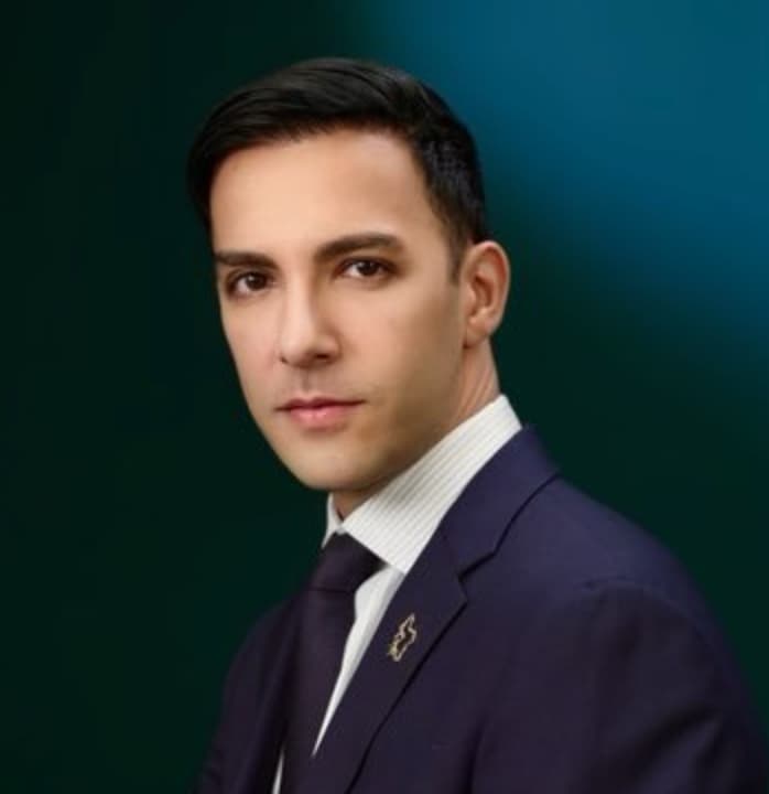 Ali Vaez
